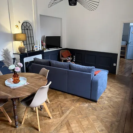 Grand F2, Quartier Historique De Moulins, 5 Pers Apartamento