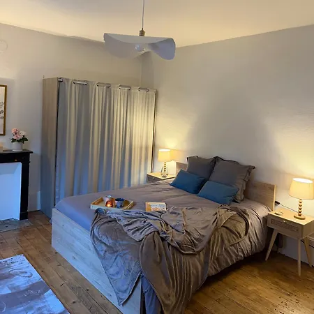 Grand F2, Quartier Historique De Moulins, 5 Pers Moulins (Allier)